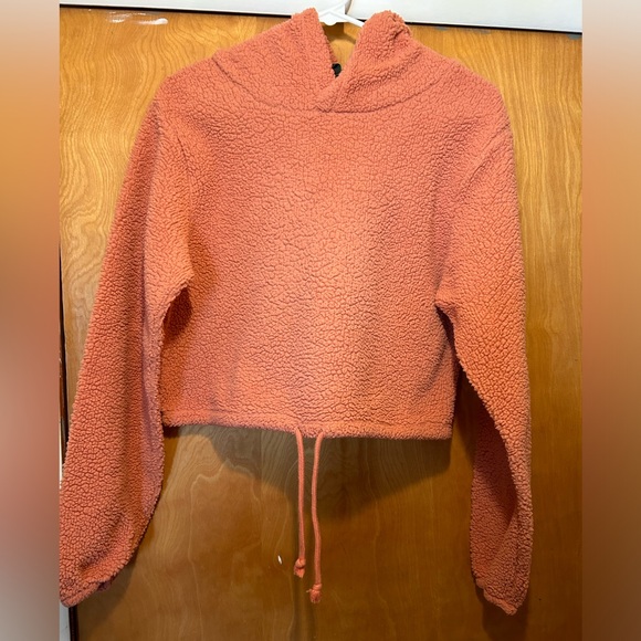 wild fable Tops - Wild Fable Cropped Coral Hoodie